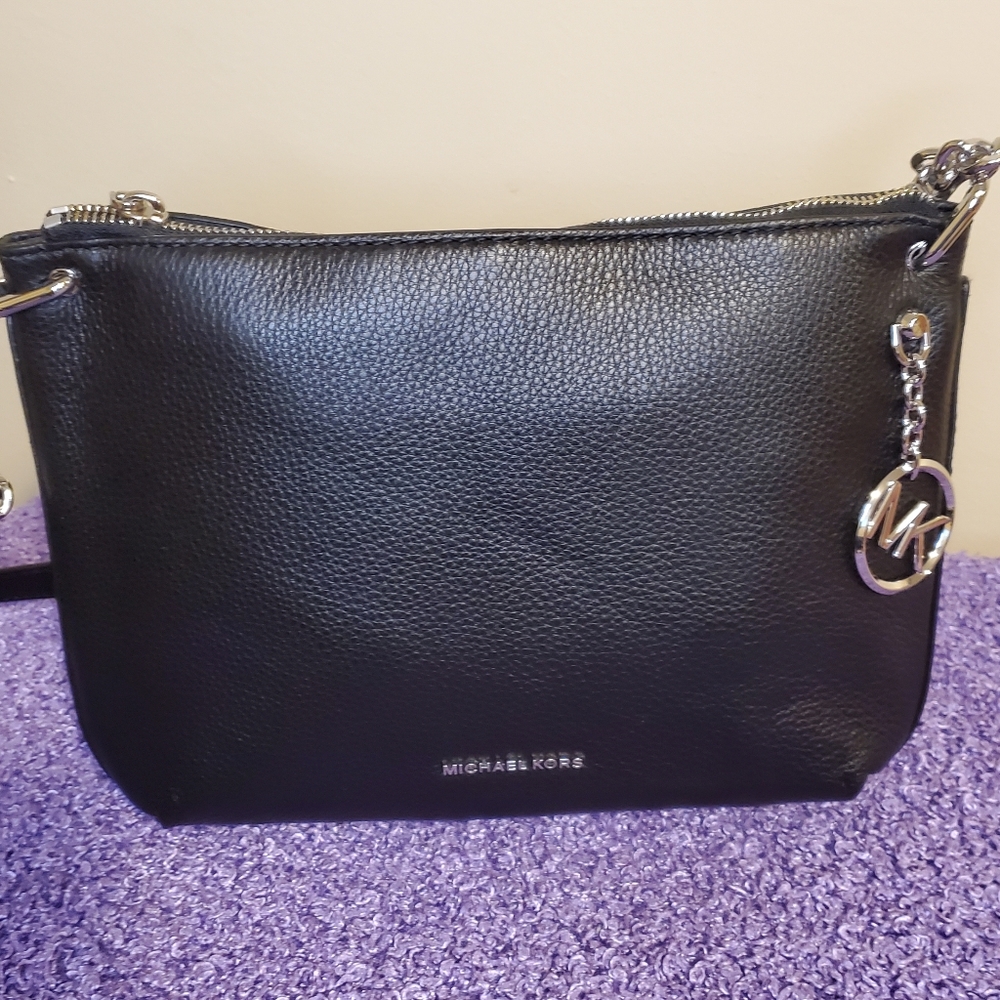 MICHAEL KORS Lillie Crossbody black leather